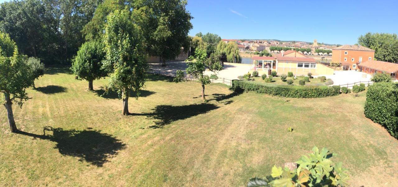 Domaine Des Jardins De La Saone 호텔 투르뉘 외부 사진